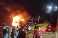 Jakarta Utara kerahkam enam armada untuk padamkan kebakaran kapal